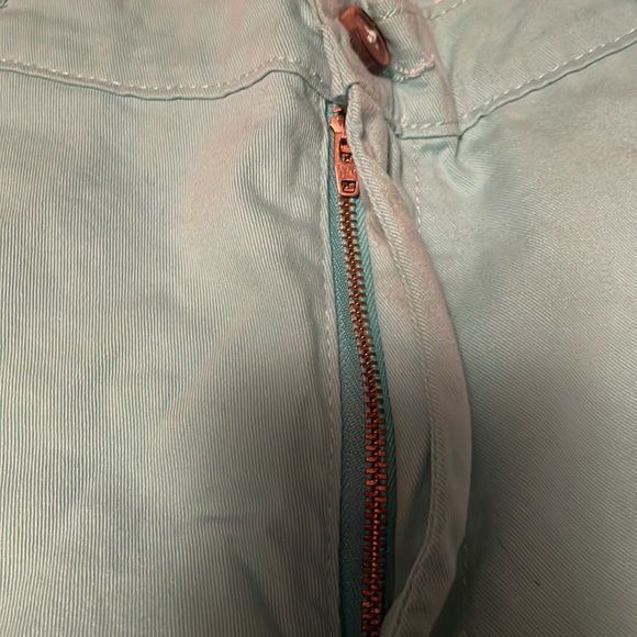 Aqua/Turquoise men’s flat front shorts - Picture 3 of 4
